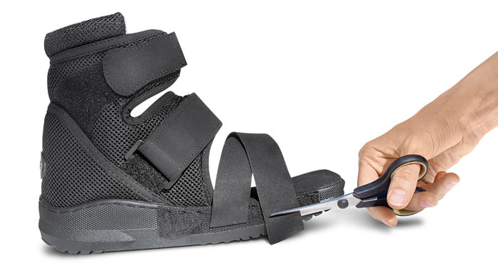 Commodus Open Healing Shoe