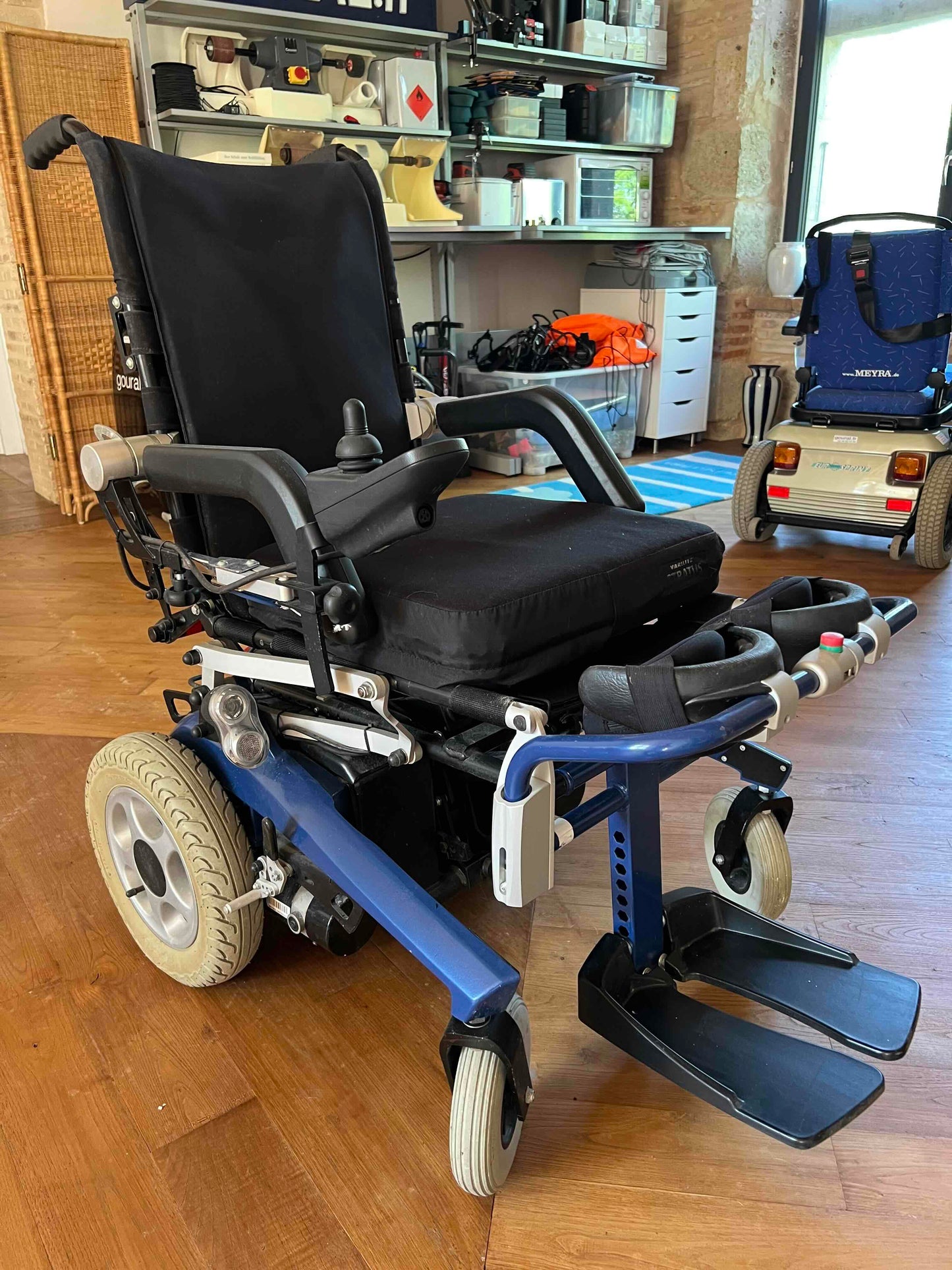 Fauteuil roulant électrique verticalisateur Lifestand