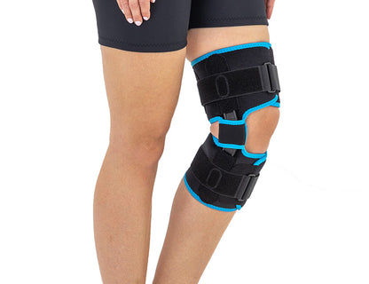 Articulated knee brace with full opening and adjustment