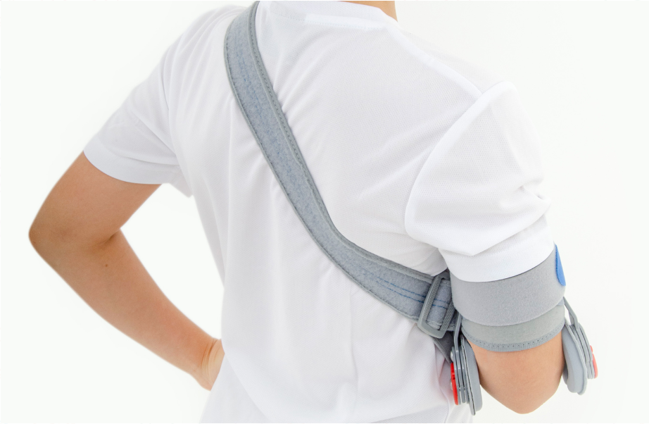 Articulated elbow brace without hand with pediatric arm support
