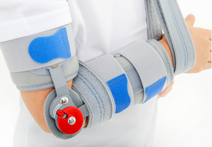 Articulated elbow brace without hand with pediatric arm support