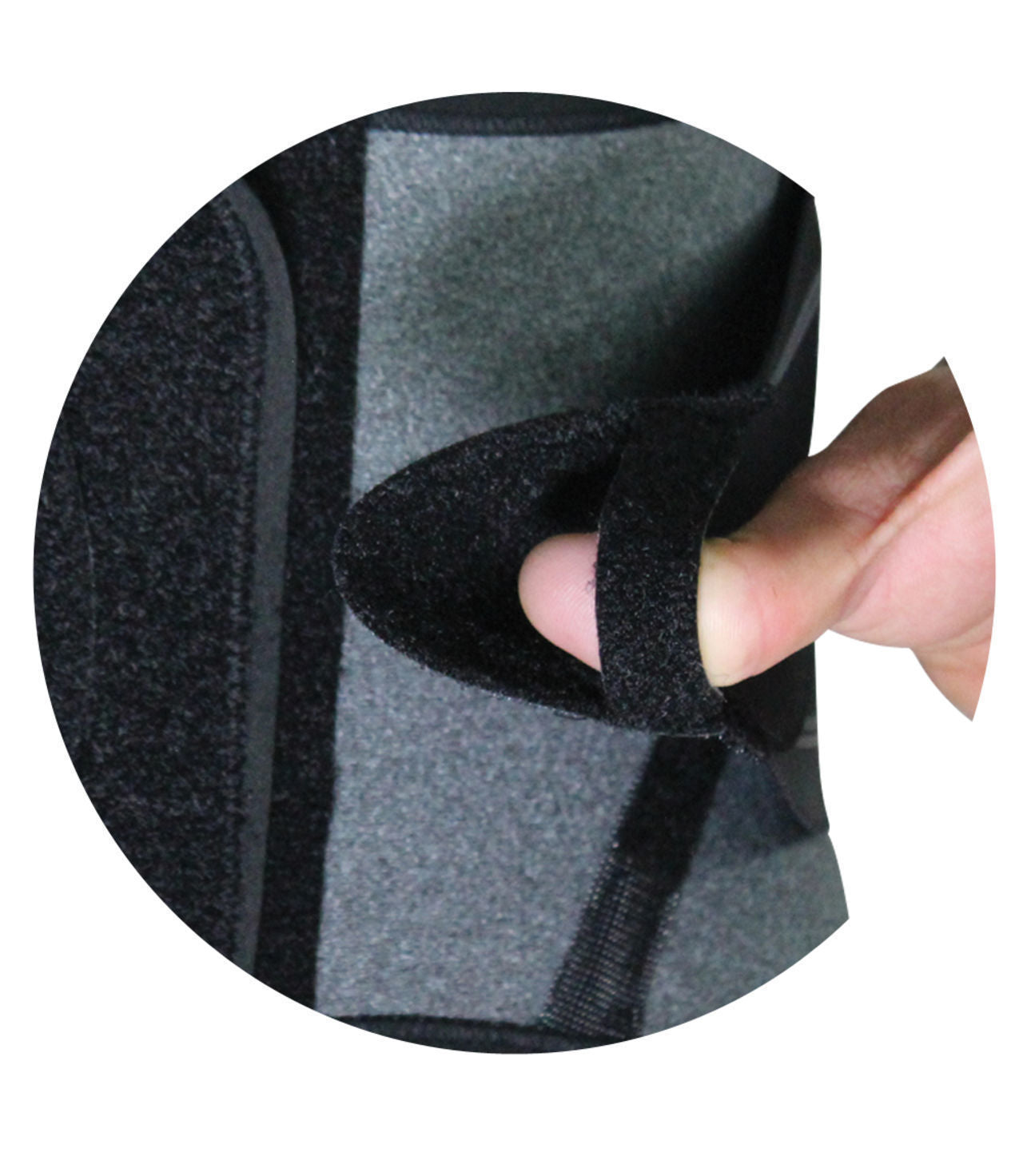 "Stays in place" lumbar support belt