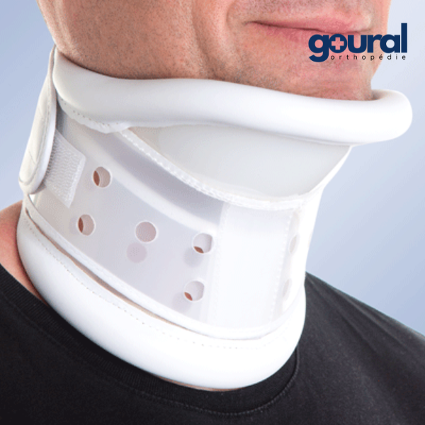 Cervi 3 semi-rigid cervical collar with chin strap
