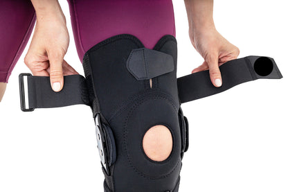 Activ pren 2i articulated ligament knee brace with thigh opening