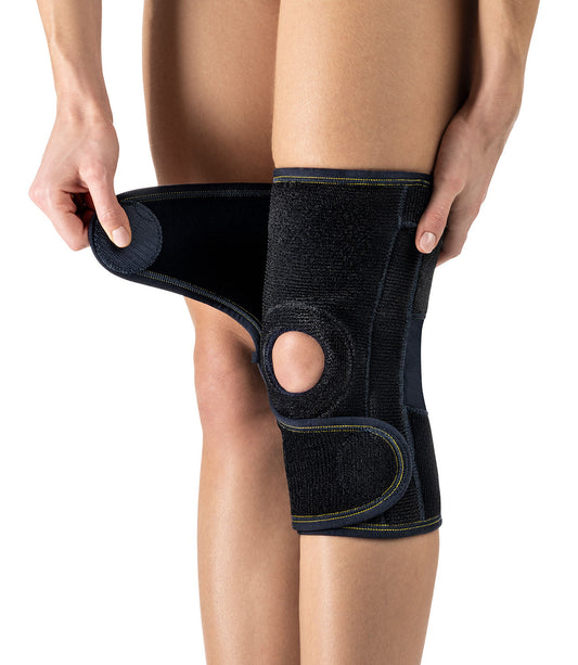 Genouillère ligamentaire (2 jeux de baleines) à fenêtre rotulienne à ouverture totale