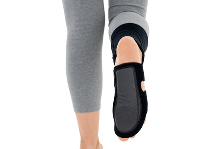 Releveur de pied avec 4 rappels élastiques croisés